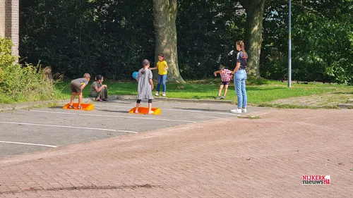 2021 08 26 stoepranden gooien 03