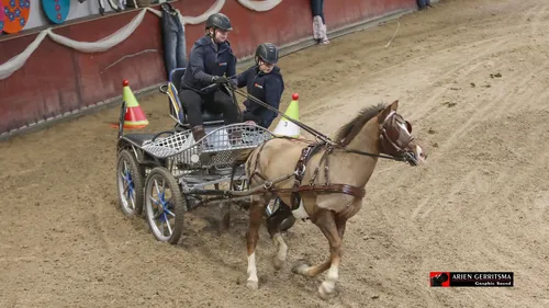 2021 11 04 kika menindoor 17