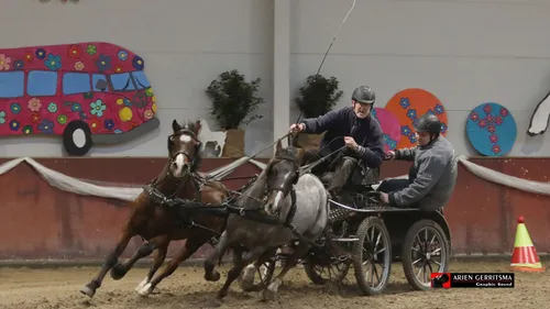 2021 11 05 menindoorr 02