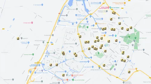 2021 12 08 kerstallen gluren