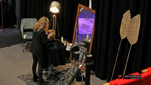 2022 01 15 theater kapsalon 002