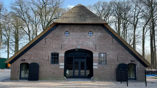 2022 04 04 groothennekeler bzzzonder 1