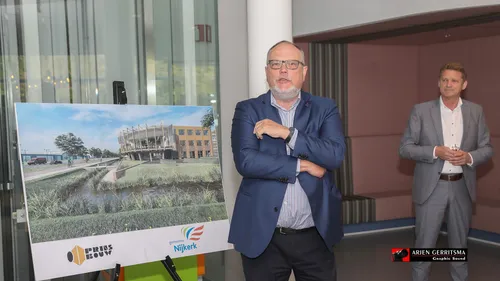 2022 04 28 ondertekening verbouwing gemeentehuis 08