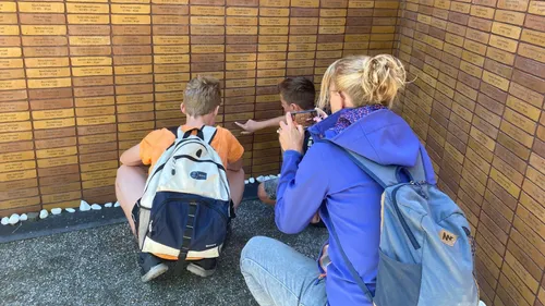 2022 06 27 excursie namenmonument pwa 20 juni foto marielle broekman