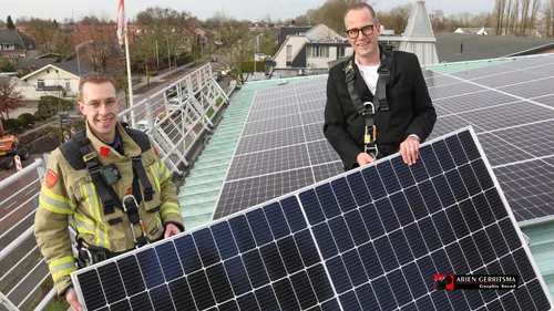 2022 09 10 zonnepanelen op brandweerkazerne wethouder harke dijkersterhuis 2022 02