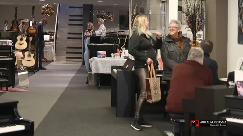 2022 12 10 verhoog pianofeest 008