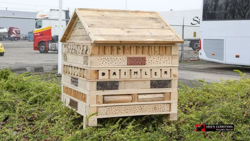 2023 01 25 bijenhotel daimler 004