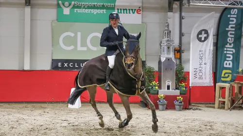 2023 03 05 jin jumping indoor r006