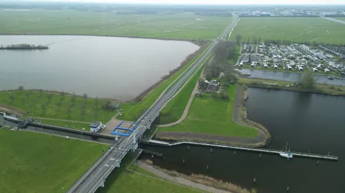 2023 04 15 nijkerkersluisbrug in storing