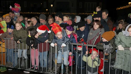2023 11 224 lichtjesoptocht sint 12