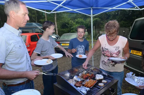 holkerveen 24 juni buurtbarbecue 2