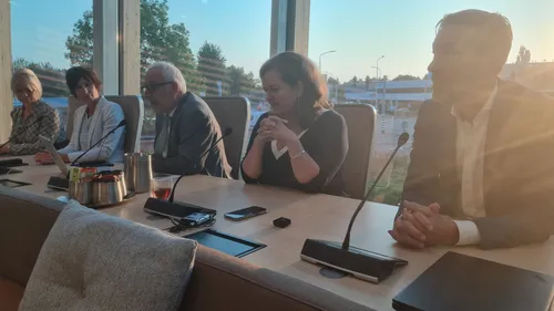 Het college legt de nieuwe situatie uit