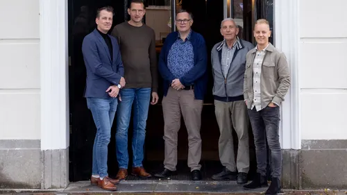 2025-09-12 Bestuur stichting Vrienden van de Grote Kerk Nijkerk - Fotograaf Robert-Jan van den Dool