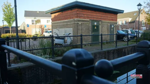 2025-09-23 electriciteitshuisje plein 01