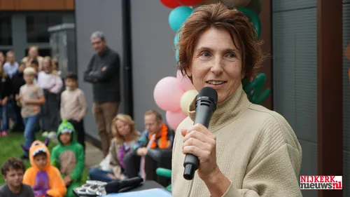 2025-10-16 koningin emmaschool modulair klaslokaal-09