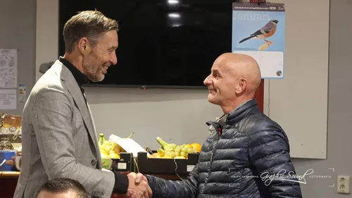 2025-11-05 de vogelvriend 12