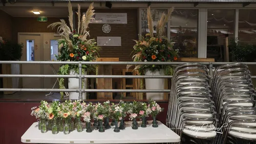 2025-11-05 menindoor 06