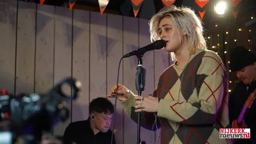 2025-12-03 stembus top2000 vuurtoren-06