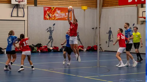 2025-12-07 telstar 1