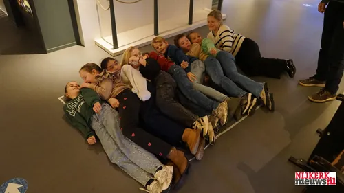 2025-12-08 surinameles-1