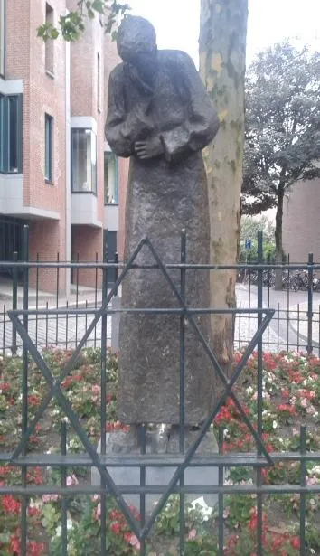 joods monument kitty de wijzeplaats nijmegen