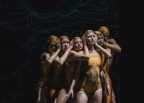 Scene uit de dansvoorstelling Hear_Me.<br>