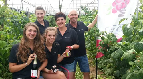 Het team van Ooijs Mooijs in de kas