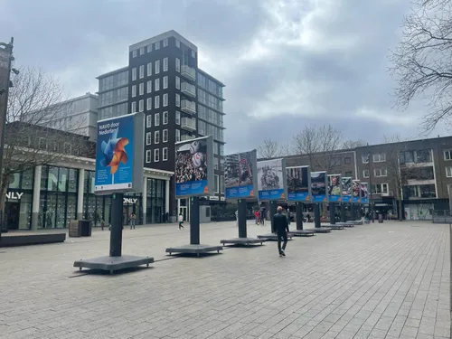 De tentoonstelling NAVO op plein 1944