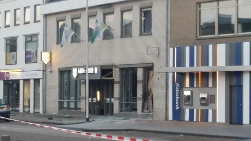 plofkraak abn amro emmeloord politie nopurk