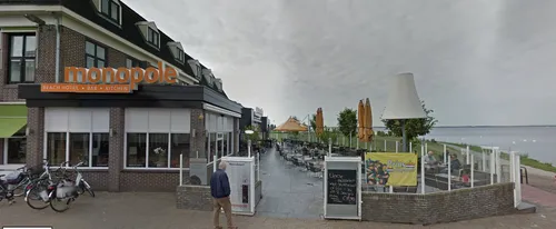 monopole street view terras