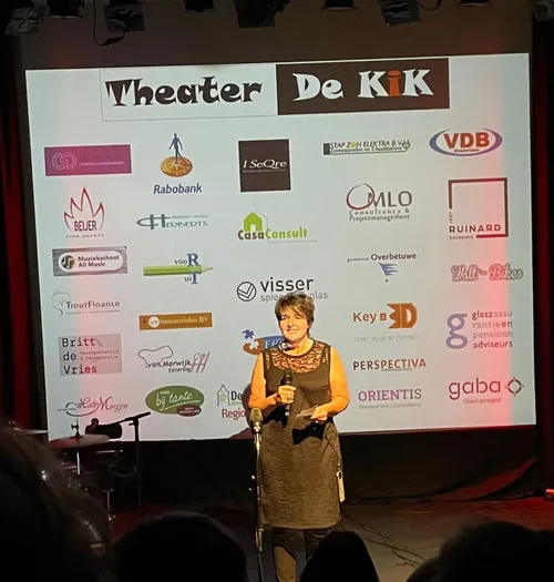 rita kosman van theater de kik presenteert het nieuwe theaterprogramma