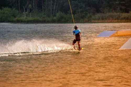 wakeboarden analogicus pixabay