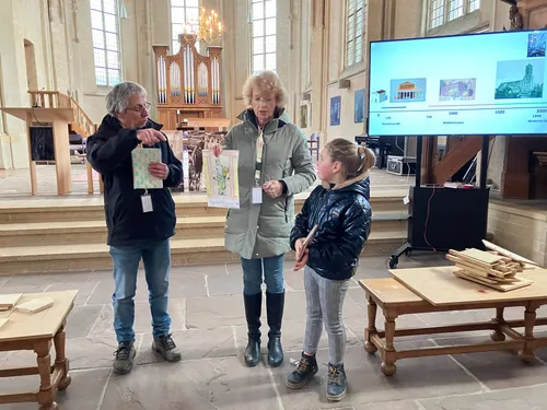 Winnares Lotte Spronk van groep 5 van RKBS Sint Willibrordus uit Herveld