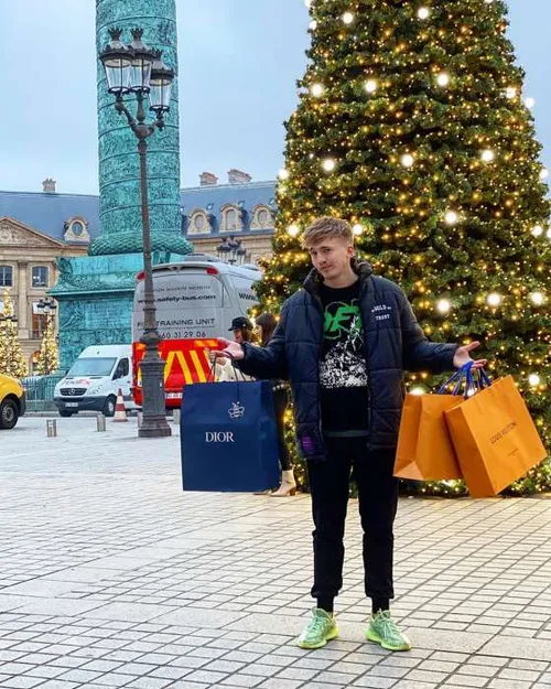 mcsnelle 80051934 176672903696818 3811783065005410752 n