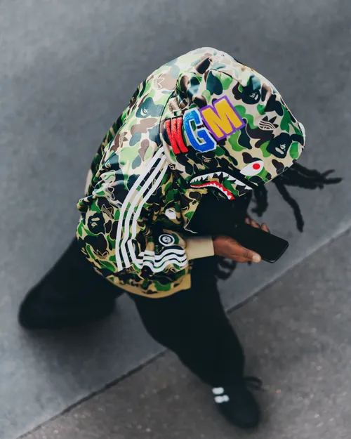 PSDC_U_DOX_Adidas_Originals_BAPE_Shot_08_APP_KF4915_FEB_U_0939_PG_F04_4x5