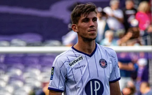 5040e535 c14b 4bd1 b218 d6066fc13d28