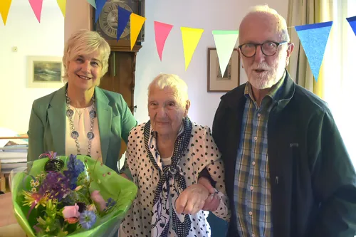 mw v dr vaart 100 jaar 4