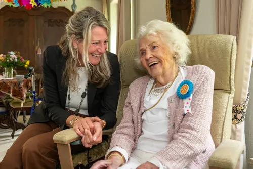 Mw. Van Oerle-Sterenberg 100jr. - 2