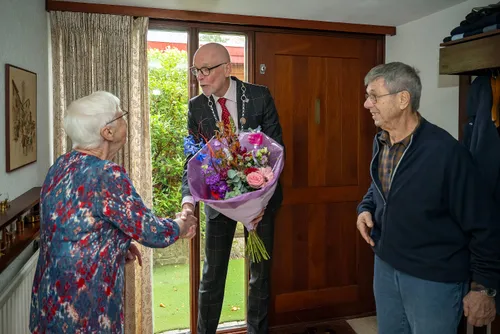 Echtpaar Van Gorkum-Bartelsman 60jr huwelijk - 1
