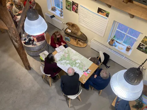 Gebiedsvisie-werkgroep aan tafel IMG_5313