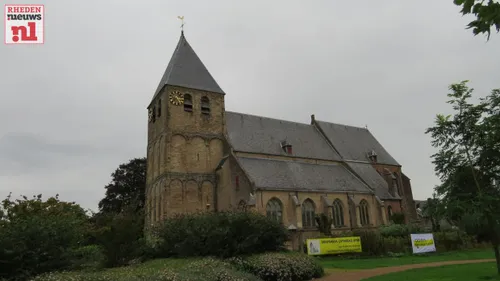 2015 09 13 dorpsstraat dorpskerk rheden 001