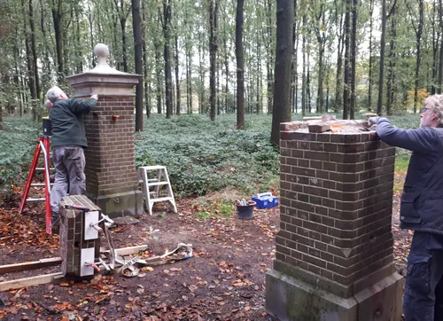 20191017 101032 het is secuur werk om alles toch weer een historisch uiterlijk te geven ale hartgers