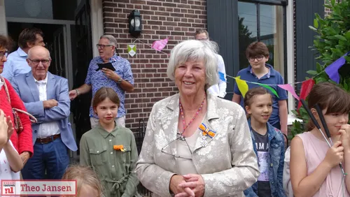 2020 07 03 kittie vollen de ruijter uitreiking lintje burgemeester 51