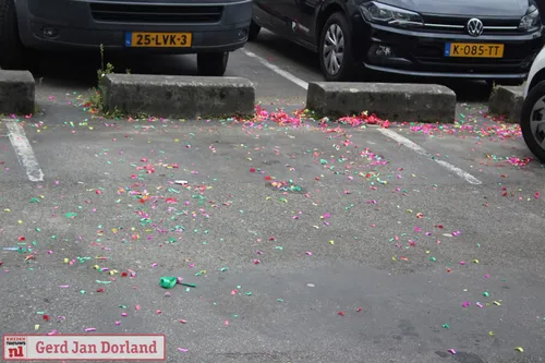 2021 09 25 confettibom wordt gezien als schietpartij en brengt heel veel politie op de been in velp 12