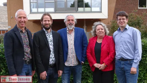 2022 05 24 ondertekening coalitieakkoord twee nieuwe wethouders in gemeente rheden paul hofman en ronald ter hoeven 20