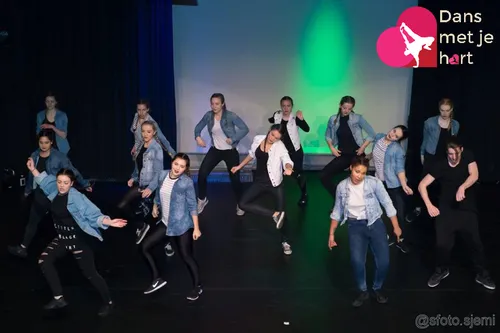 922853 522340117929835 7002189963943622597 n copy