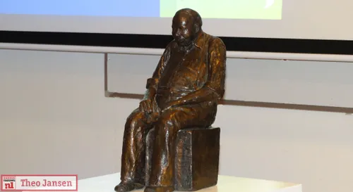 beeld van ome jan feestelijk onthuld in dorpshuis rheden 06 10 2023 16