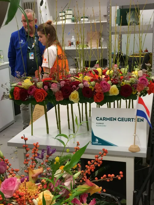 carmen met coach expert hein otten in euroskills shop