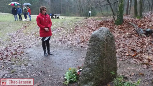 executie en massagraf bij emmapyramide in rozendaal herdacht 13 12 19 6