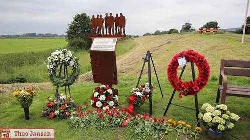 monument voor omgekomen bemanning van lancaster onthuld in velp 21 06 2024 1